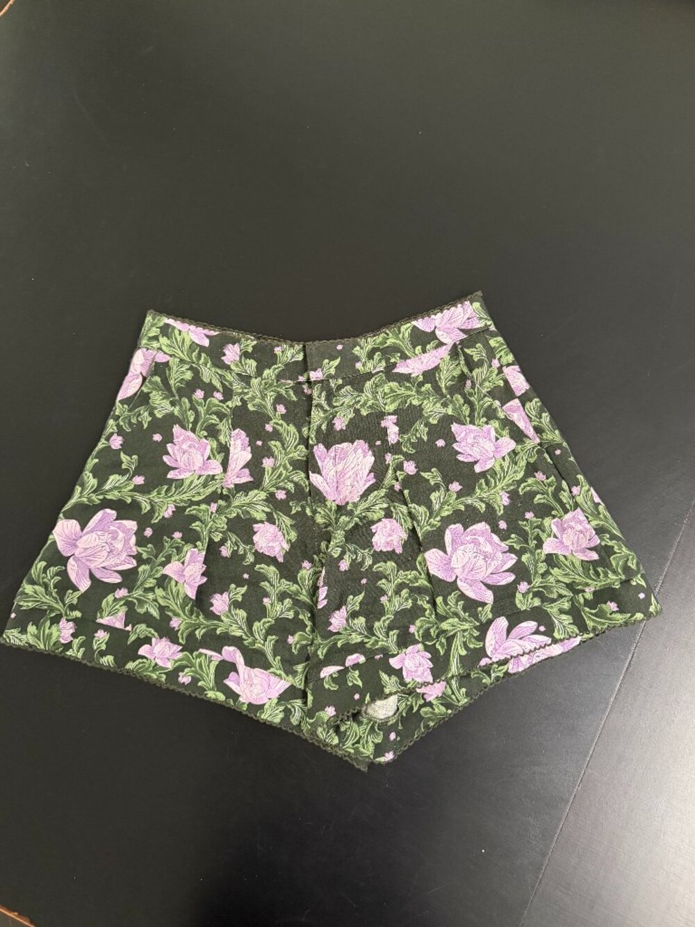 Agua by Agua Bendita S Toronjil Pleated Floral Linen Shorts - Picture 7 of 14